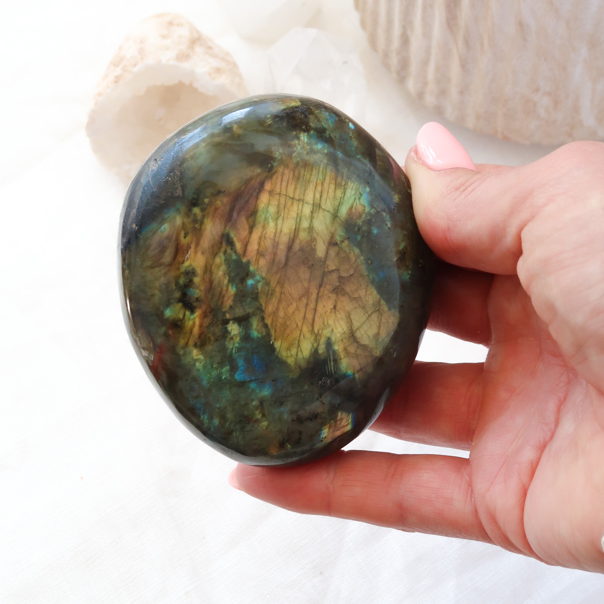 Labradorite Palmstone | A Grade