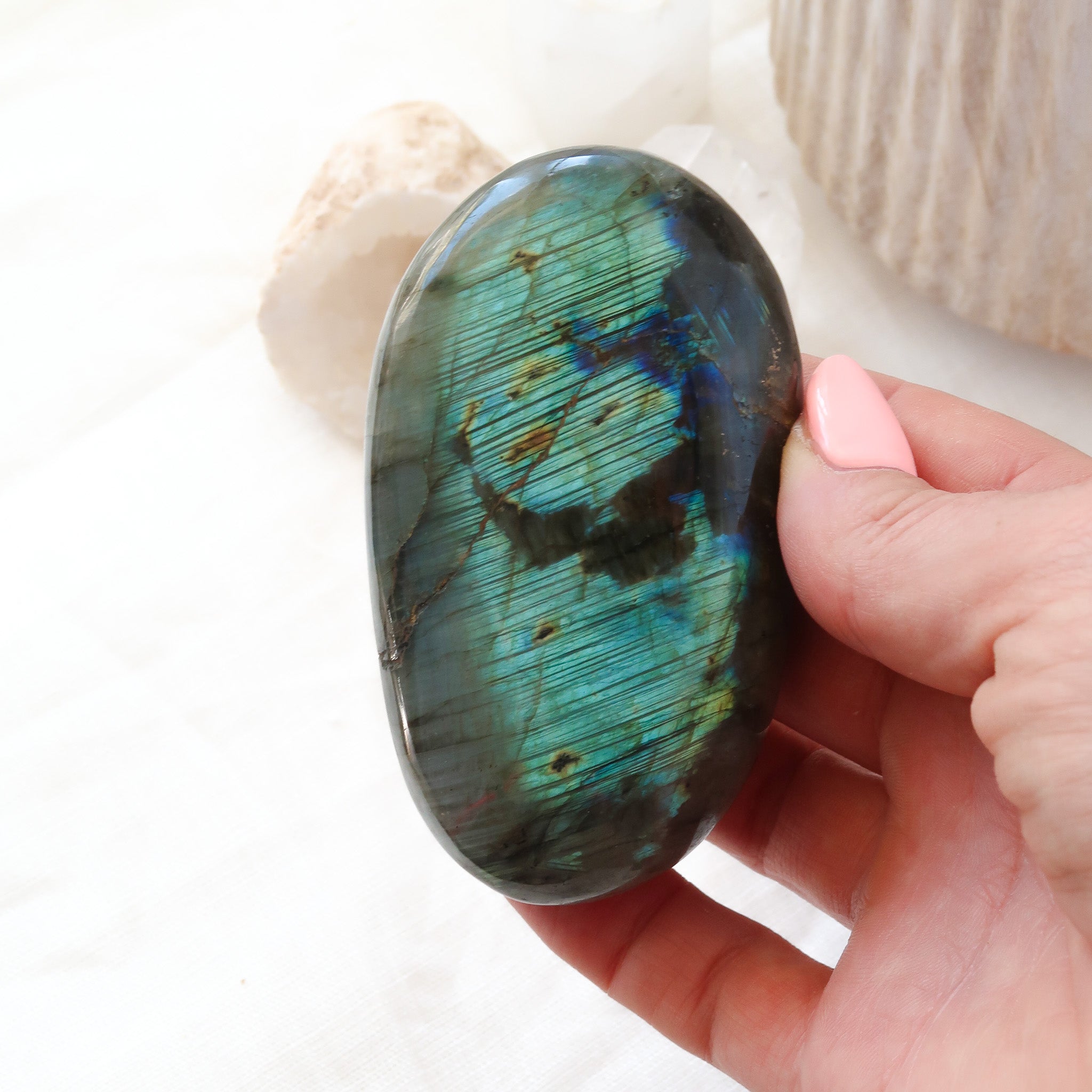 Labradorite Palmstone | A-Grade