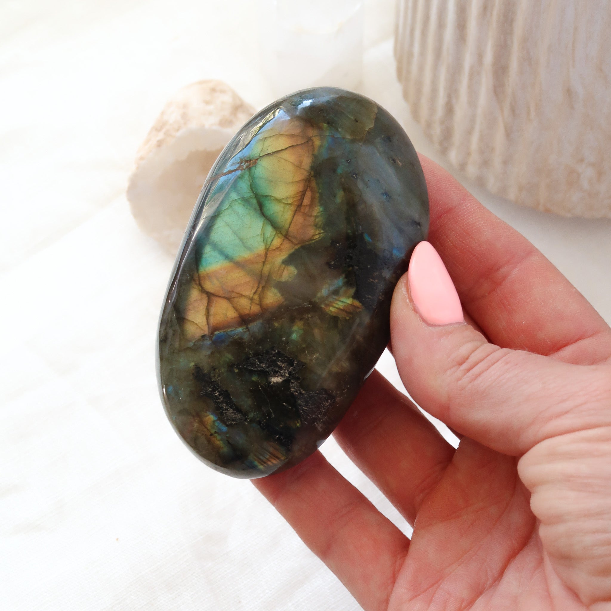 Labradorite Palmstone | A-Grade
