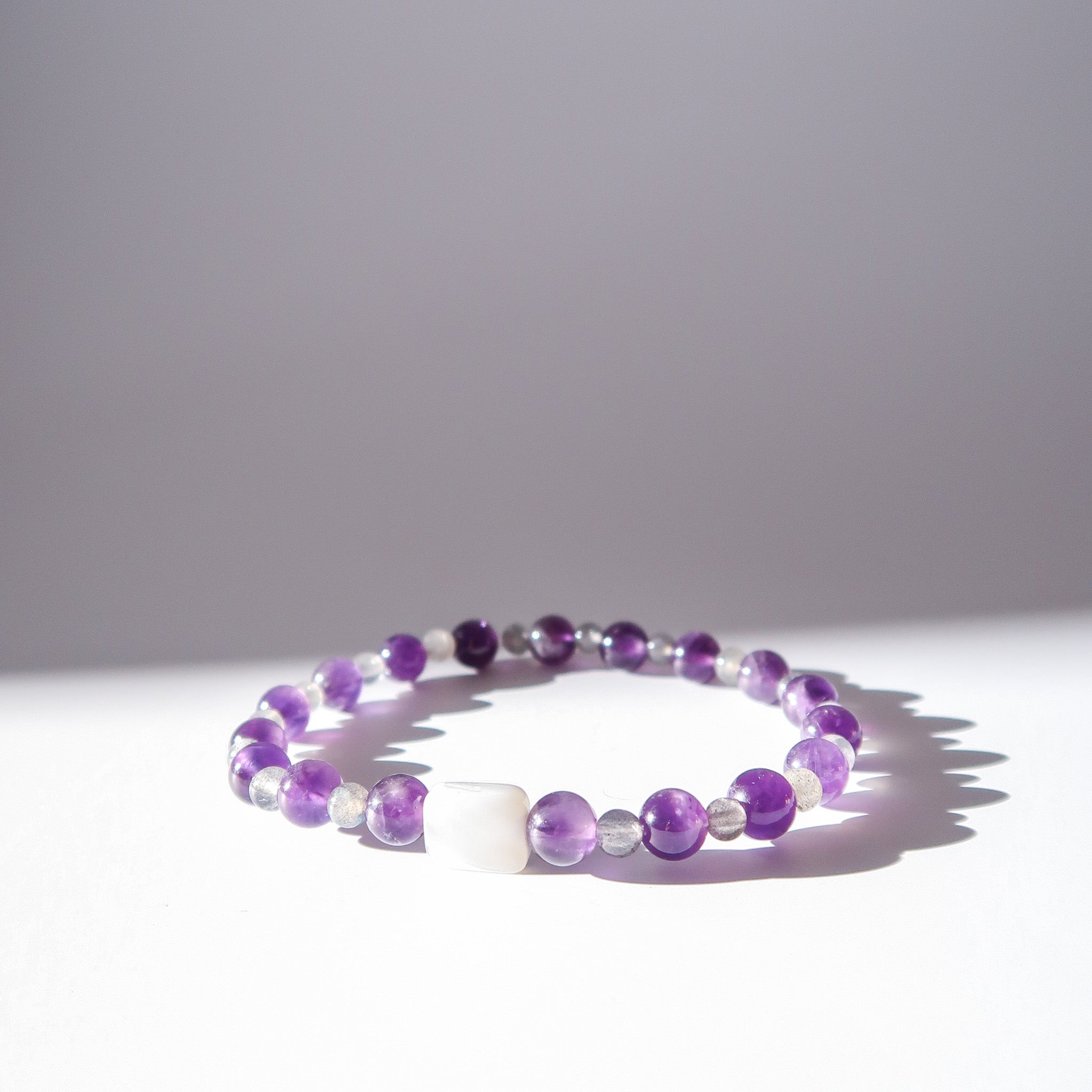 Amethyst, Labradorite & Mother of Pearl Bracelet