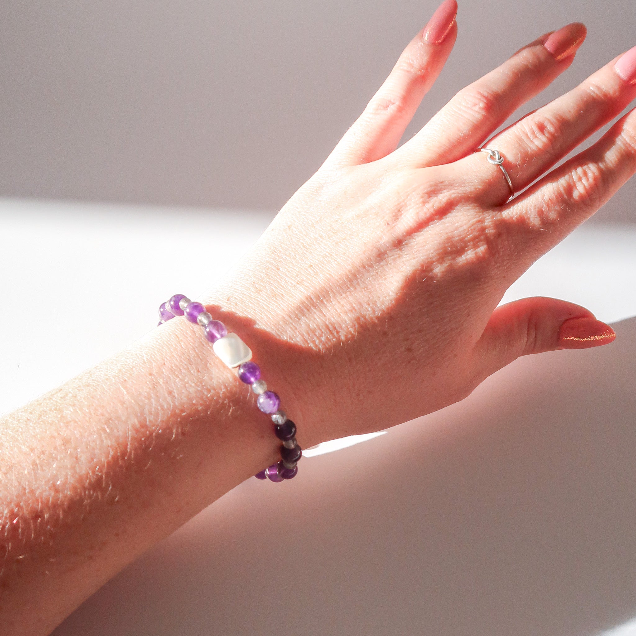 Amethyst, Labradorite & Mother of Pearl Bracelet