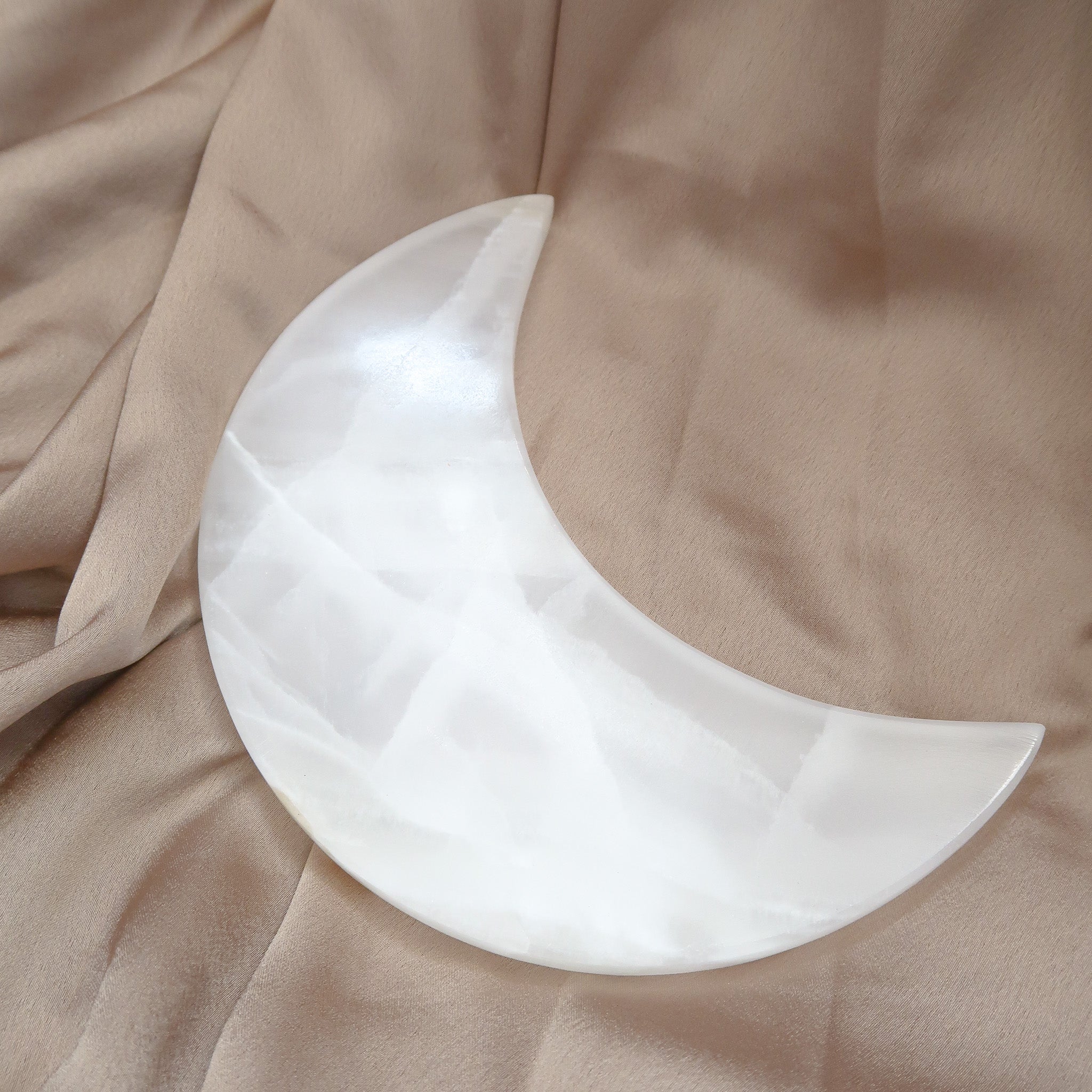 White Onyx Crescent Moon Plate